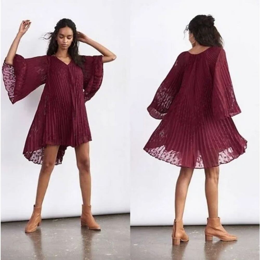 Anthropologie Toulon Pleated Mini Dress Plum Bell Sleeve Wedding Guest Size XS